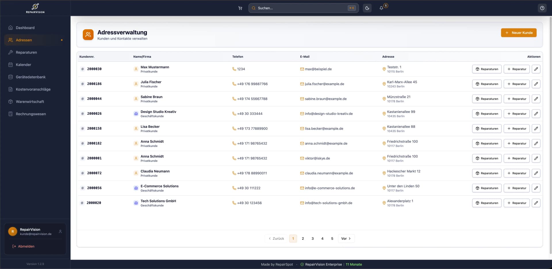 Kundenverwaltung in RepairVision™ mit Kontaktdaten, Reparaturhistorie und Suchfunktion